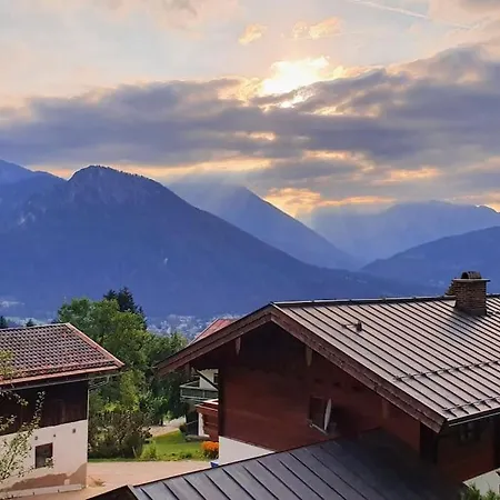 In Der Alpenresidenz Mit Einem Faszinierenden Ausblick Appartamento